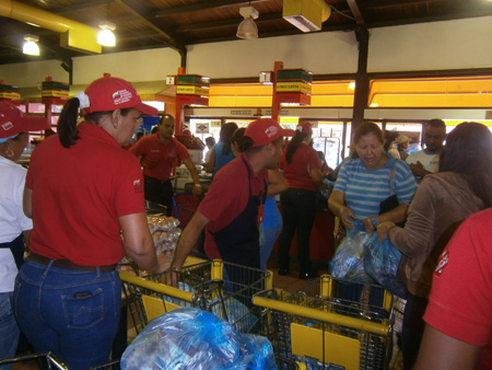 La idea surgió de las trabajadoras y trabajadores, con el fin de evitar la especulación en torno al desabastecimiento