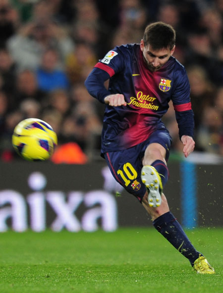 Messi volvió a mover los hilos del Barcelona este domingo
