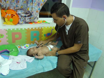 Atención especializada ofrece la red de la Dirección Estadal de Salud a la población infantil, como el centro de neurodesarrollo en la Maternidad de Carrizal.