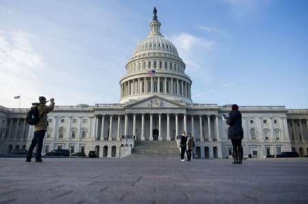 Con 275 votos a favor y 167 en contra, la Cámara de Representantes puso así fin a dos semanas de enfrentamientos y negociaciones en Washington.