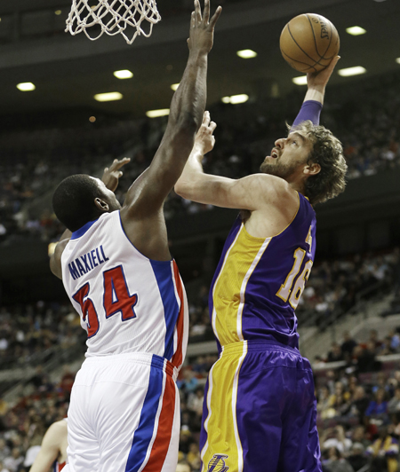 Paul Gasol fue el máximo anotador (23 puntos) de los Lakers Foto AP/Carlos Osorio