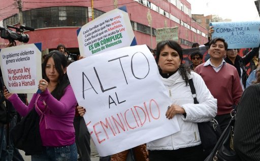 El Código Penal boliviano ya establece la sanción de 30 años de prisión en caso de asesinato de cónyuges, aunque ahora pretende ampliarlo también a la figura de "sin indulto".