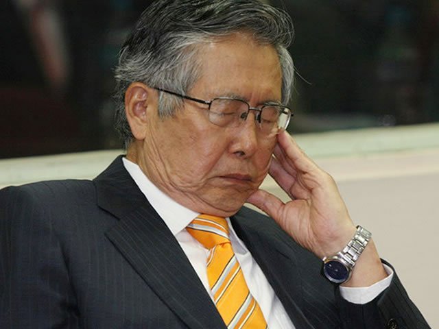 Fujimori ha sido sometido desde 1997 a cinco operaciones a la lengua para extirparle lesiones precancerosas, la última vez en agosto del año pasado.