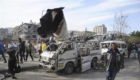 Tras la destrucción sufrida en los suburbios por los cohetes, los ataques rebeldes en el centro de la ciudad son, en comparación, escasos.
