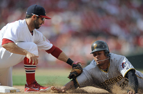 El venezolano -a la derecha- siempre ha sido bien ponderado por los Piratas. AP / Jeff Curry