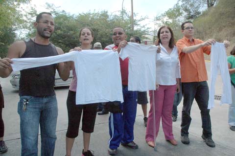 Leyenda: Vecinos aseguran que el agua de Nueva Casarapa está contaminada