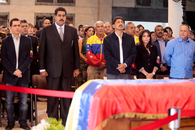 “Los llamamos a que cedan en su odio y su rencor”, le pidió el Presidente (E) a quienes repudian el legado y las ideas que dejó Hugo Chávez.