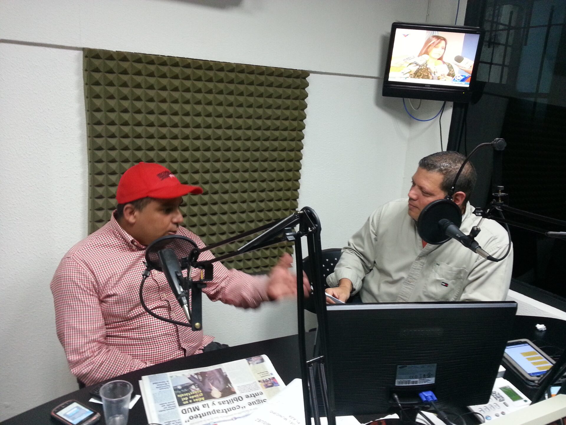 El alcalde de Guarenas, Freddy Rodríguez, asistió ayer al programa del periodista Emilio Materán en Copacabana Stereo 93.7 La FM de Noticias.