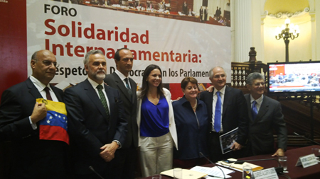 Los parlamentarios venezolanos, participaron en el encuentro “Solidaridad Interparlamentaria”, donde recibieron el apoyo del colectivo Amigos de Venezuela