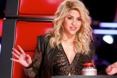 Después del anuncio de que Christina Aguilera negoció su re-contratación para "The Voice" a partir de la próxima temporada, la misma Shakira confirma que abandona el show