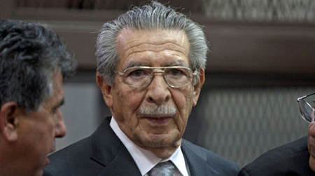 El general José Efraín Ríos Montt es, acusado de genocidio y crímenes de guerra en Guatemala