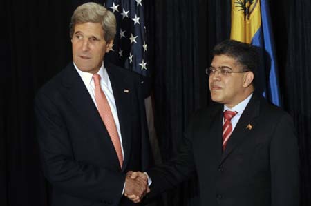 La reunión de Kerry y Jaua se dio en el marco de la 43 asamblea general de la Organización de Estados Americanos (OEA) que se celebra hasta hoy en la ciudad colonial de Antigua, en Guatemala.