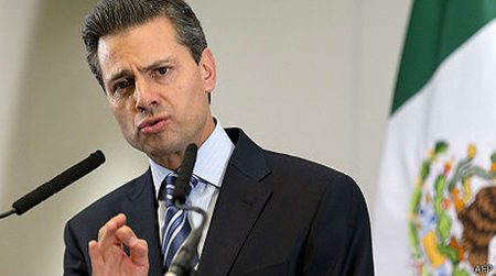 El presidente de México, Enrique Peña Nieto, anunció ayer que ha dado "instrucciones precisas" para reforzar el apoyo que las fuerzas federales prestan a las autoridades del estado occidental