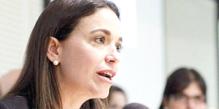 La gobernadora del estado Falcón, Stella Lugo, solicitará ante la Asamblea Nacional el allanamiento de la inmunidad parlamentaria de la diputada María Corina Machado
