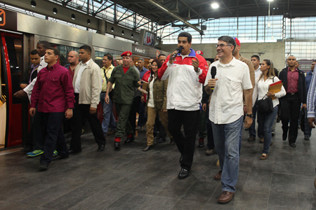 Maduro afirmó que el Cabletrén Petare II, inaugurado en el nombre del comandante Hugo Chávez, "no es un medio de transporte para las élites ni privatizado, sino un medio de transporte para el vivir bien del pueblo".