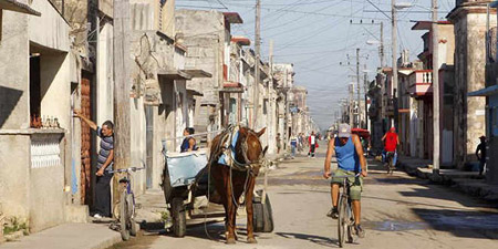 En Cuba, donde las cifras oficiales son esquivas, es casi imposible saber a ciencia cierta cuántas personas están enfermas, pero el temor de la población es evidente