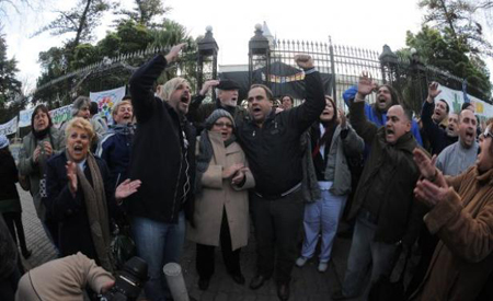 Los manifestantes también pidieron soluciones por la falta de vivienda de muchas familias de trabajadores