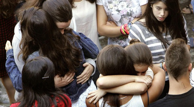 Compañeras de clases se muestran conmocionadas por el hecho