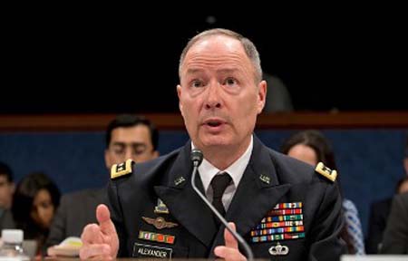 El general Keith Alexander durante una conferencia sobre ciberespionaje celebrada en Washington D.C., capital estadounidense