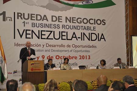 Rafael Ramírez precisó que en el país están las 8 mejores empresas de la India y se establecieron con ellas diversas mesas de trabajo en distintas áreas de negocios petroleros