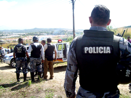 Efectivos de Policharallave se mantienen desplegados en  la comunidad de Las Brisas