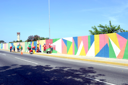 Los trabajos se iniciaron en la  venida principal de La Armada y progresivamente llegarán en las diferentes avenidas, calles y sectores del litoral