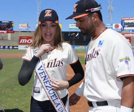 **** Alex Cabrera hizo historia al convertirse en el primer jugador en sonar tres jonrones en el Juego de la Chinita, para que los Tiburones derrotaran 6x3 a las Águilas