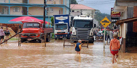 Las inundaciones y los deslizamientos destruyeron 67 viviendas y provocaron daños en otras 6.148