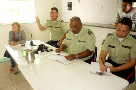 En la gráfica un aspecto del encuentro desarrollado con trabajadores informales del sector El Samán, de Guarenas