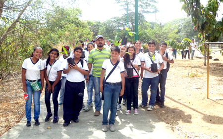 Docentes y estudiantes se unieron en favor de la conservación ambiental