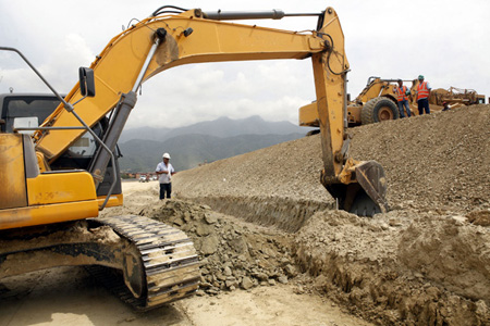 Gobierno Nacional
continúa trabajos de
las obras del tramo
Casarapa-Río Grande