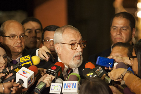 El secretario Ejecutivo de la Mesa de la Unidad (MUD), Ramón Guillermo Aveledo, expresó su satisfacción por ese primer encuentro