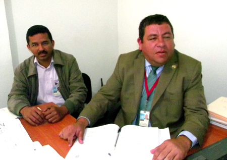 El comisario Renny de Jesús y el inspector jefe Gustavo Leal ofrecieron detalles acerca de la detención de las dos mujeres que están a la orden de la Fiscalía