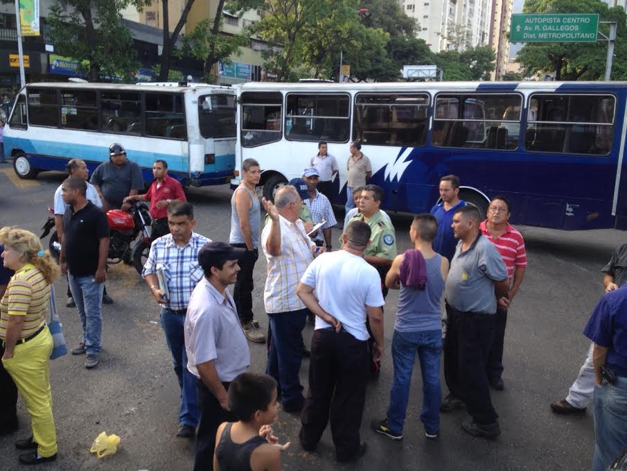 Protesta del día de ayer al final de la tarde. Foto: Diario LA VOZ