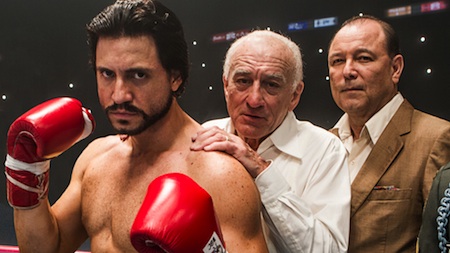 Próximamente veremos a Édgar Ramírez boxeando, compartiendo cámaras con el afamado actor Robert de Niro, en la producción cinematográfica  “Hands of Stone", dirigida por Jonathan Jakubowicz, la cual revelará la vida del boxeador panameño Roberto "Mano e’ Piedra" Durán