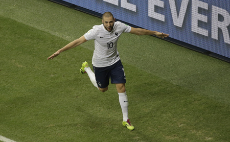 Benzema volvió a comandar el ataque francés
AP / Sergei Grits