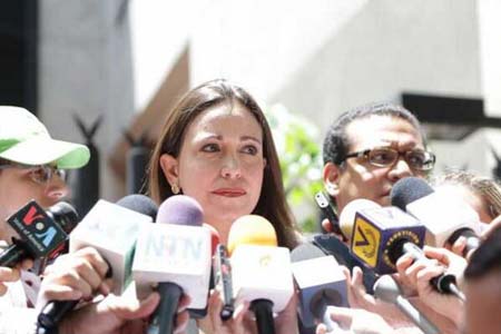 La diputada a la Asamblea Nacional de Venezuela María Corina Machado acudió este viernes a la sede de la Organización de Estados Americanos (OEA) en Caracas.