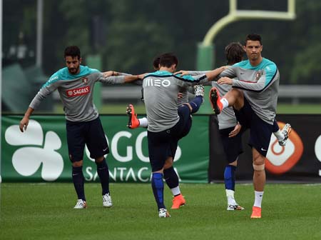 Cristiano Ronaldo ha estado trabajando muy duro para el torneo
AFP / Timothy A. Clary