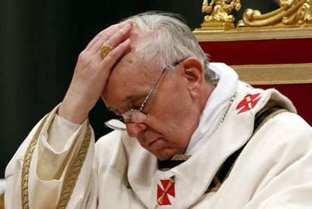 El Pontífice argentino, consternando por la catástrofe del avión malasio