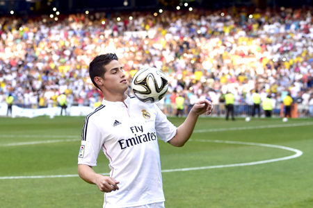 El delantero colombiano fue presentado ayer por el Real Madrid