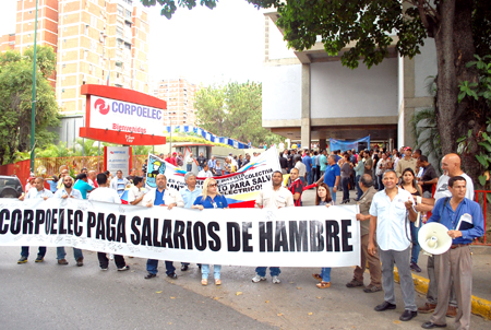 Trabajadores de la Corporación Electrica exigen la destitución del ministro del sector, Jesse Chacón