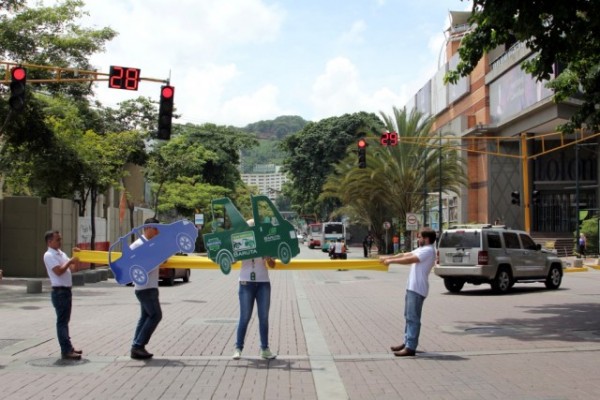 Los vehículos mal estacionados serán llevados a un estacionamiento de la avenida Río de Janeiro, en donde se podrán retirar tras el pago de una multa equivalente a cinco unidades tributarias (635 bolívares).