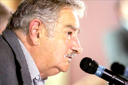 El presidente uruguayo, José Mujica, apuntó este martes contra las pasiones que se disparan en la actual campaña electoral en el país.