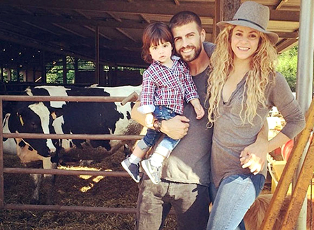 El bebé que esperan la cantante colombiana Shakira y el futbolista español Gerard Piqué es otro niño.