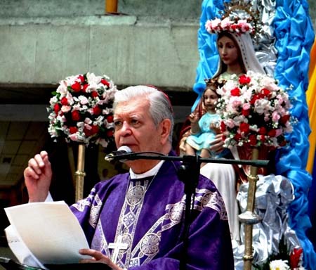 El Cardenal Jorge Urosa Savino Urosa considera que la exdiputada María Corina Machado, “es una mujer decente y demócrata”.