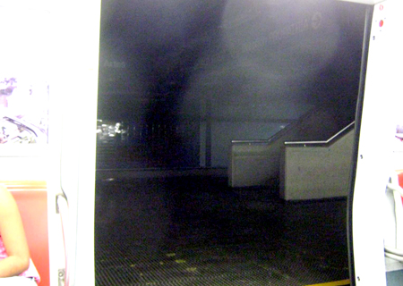 Estaciones del Metro a oscuras en medio del apagón