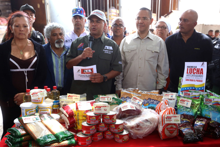 Yván Bello, dirigió una jornada de distribución de alimentos