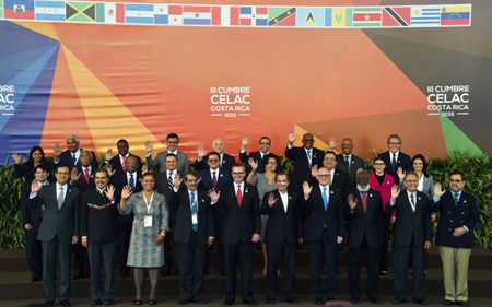 La III Cumbre de la Comunidad de Estados de América Latina y del Caribe (CELAC) abrió con la presencia de mandatarios o delegados de los 33 países del bloque.
