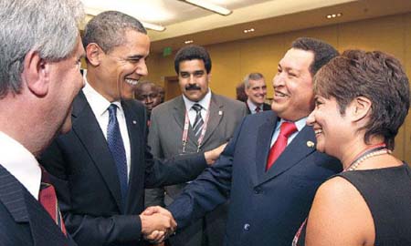 Las relaciones entre Venezuela y EE. UU. son muy limitadas en la administración de Obama, desde que en 2010 retiraran a sus respectivos embajadores cuando aún era presidente Hugo Chávez (1999-2013) y Nicolás Maduro, actual mandatario, era canciller.ARCHIVO