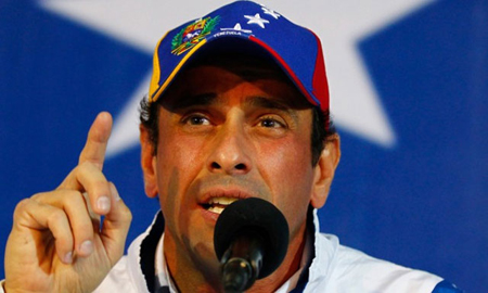 El gobernador de Miranda, Henrique Capriles sostuvo que para que exista diálogo, el gobierno debe dejar de reprimir y amedrentar